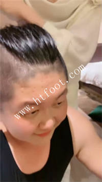 evkesw2dx1f.jpg
