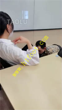 zym0d30fj1w.jpg