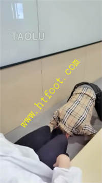 1pty3rd3bbp.jpg