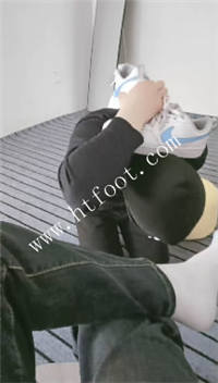 5c3myoq2mv3.jpg