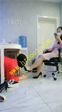 chom51mcpzv.jpg