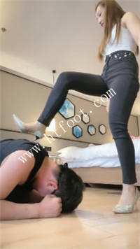 thrhq0cr01h.jpg