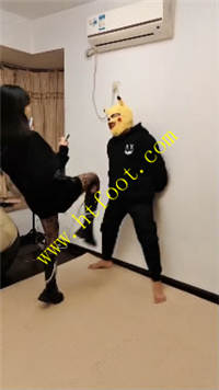 k04f5ht3yg0.jpg