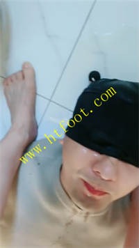 4wgm2vu55n4.jpg