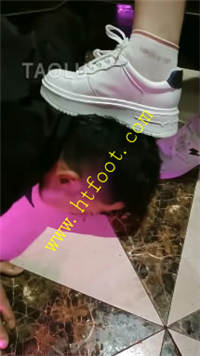z024v0hhctw.jpg
