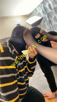 ycdpc3bslb1.jpg
