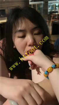 bzld2sarf0s.jpg