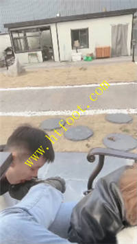 xfynhvm3xge.jpg