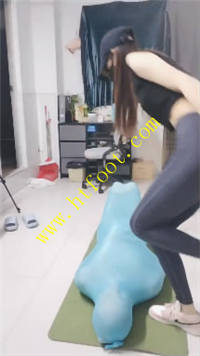 54dij2jajrm.jpg