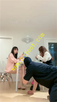 l1wwgcg03bn.jpg