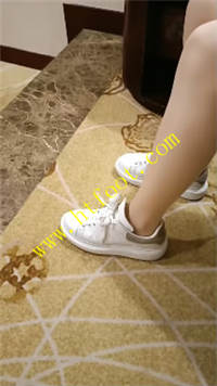 iknms5cf25g.jpg