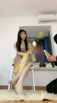 r02bwf3x25g.jpg