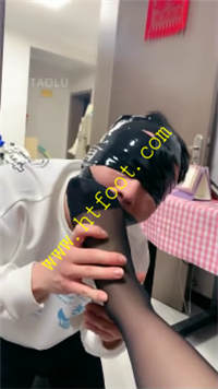 zqzjtzob5pl.jpg
