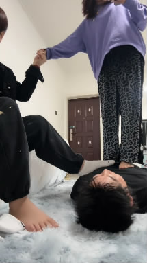 yhmqftpoeax.jpg