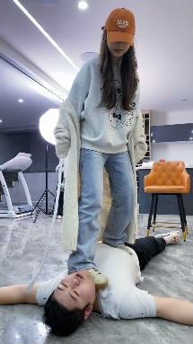 uquaaddddvz.jpg