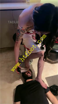 er00wyx1tub.jpg