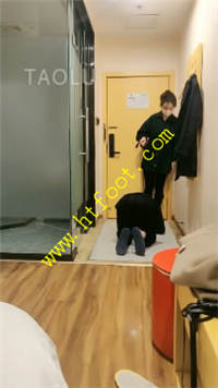 vvllof2mq1b.jpg