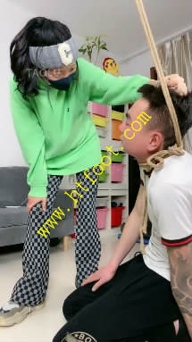 e1xur0nv3u1.jpg
