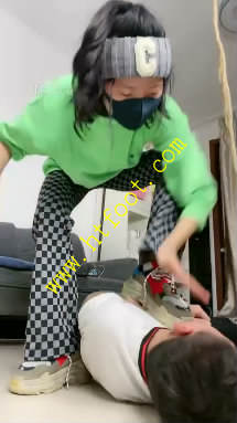 zun45kbvwwx.jpg