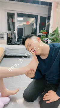 13owof1i0fl.jpg