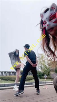 krwtzdm2vpk.jpg