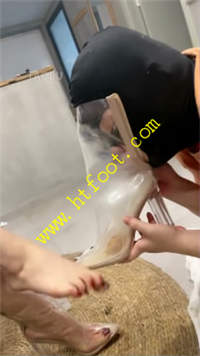 hj4iixshzyj.jpg