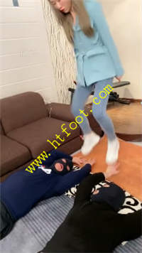 wqf3bxerqmm.jpg