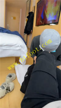 qz0jw1phvhp.jpg