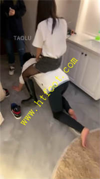 gyfxyy1geeq.jpg