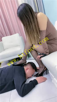 wox3r1vydaw.jpg