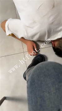 22ubxxt50c5.jpg