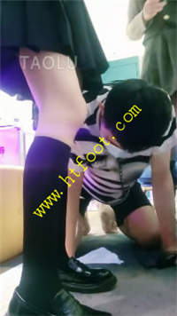 1pfc0aizy03.jpg