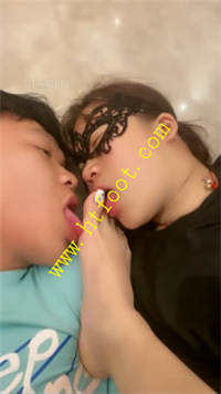 vzlhts5w2r4.jpg