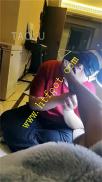xqj01jkycuj.jpg