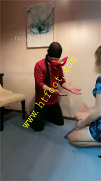 4cvkbtmf0xx.jpg