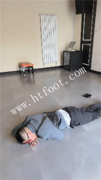 tlooqt3c54p.jpg