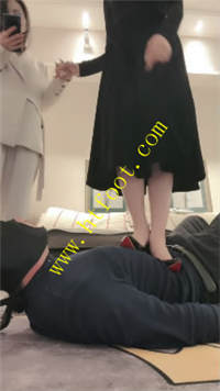 ezbi5r2dfm5.jpg