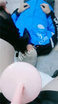 bxnnt1xrnau.jpg