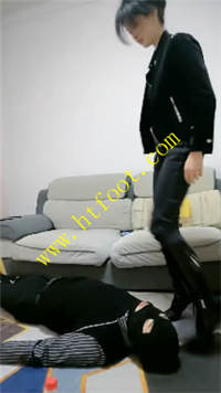 go0wbkqjifo.jpg