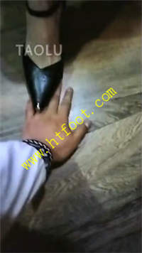 2qfzewxgy1x.jpg