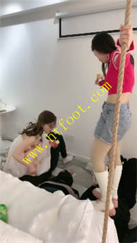 z5nkuv45qqt.jpg