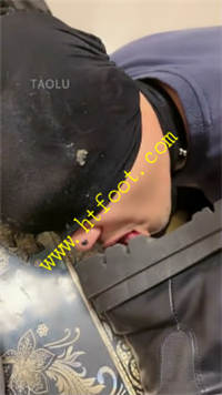 v1rjr01ziic.jpg