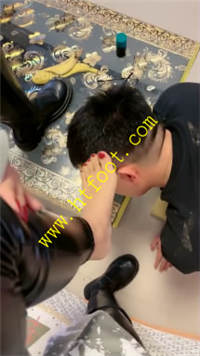 1knoz1hstue.jpg