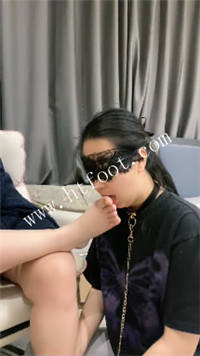 4nekpof13lp.jpg