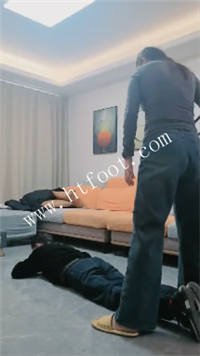 j4bz2dmalnu.jpg
