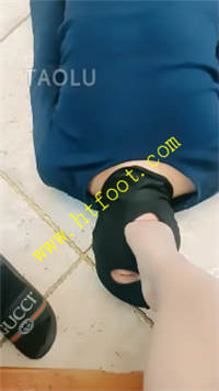qry4wzfpre4.jpg