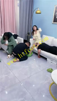 xev2z24rnc2.jpg