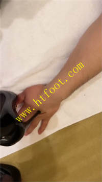 01dmb2kwt51.jpg