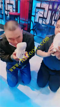 q5hb2f4cwwf.jpg