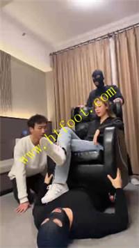 hlfbf2fujor.jpg